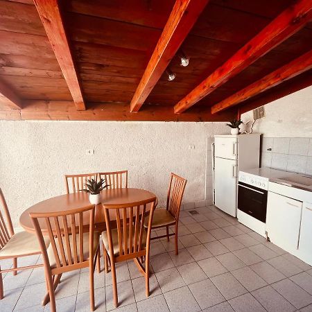 Lea Apartment Луція Екстер'єр фото