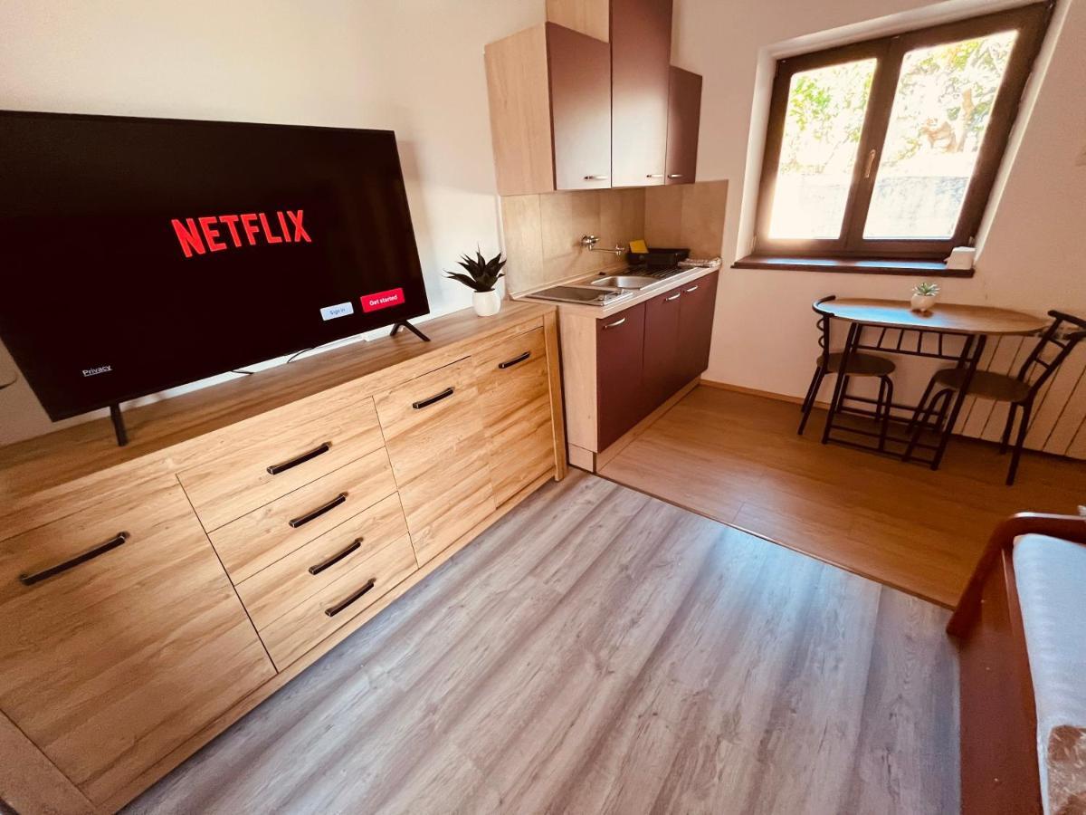 Lea Apartment Луція Екстер'єр фото